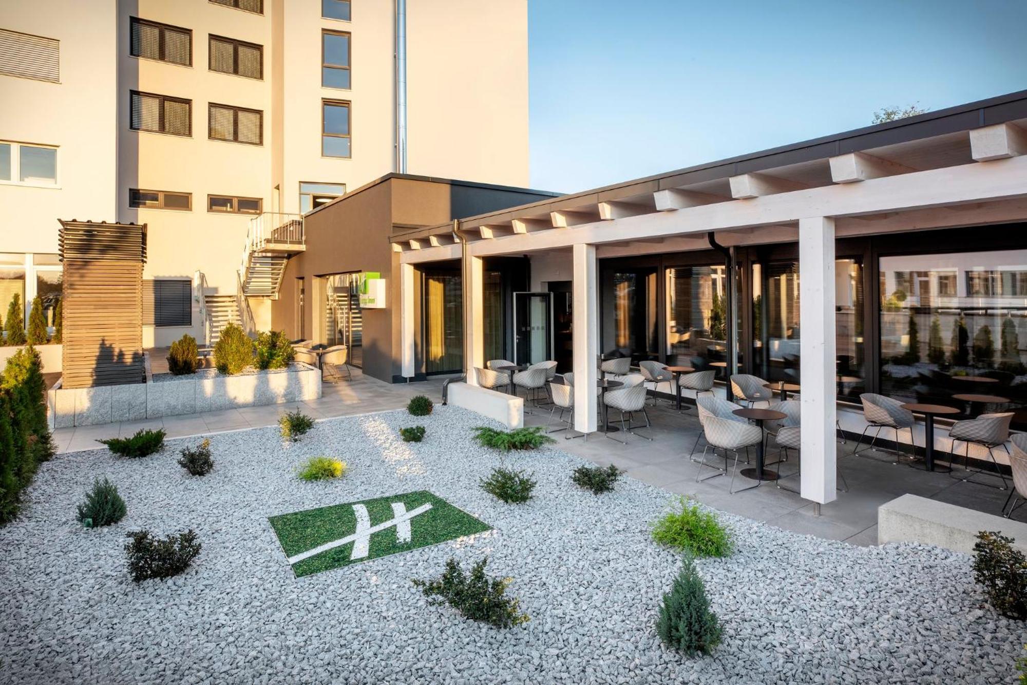 Holiday Inn - Villingen - Schwenningen By Ihg Ngoại thất bức ảnh